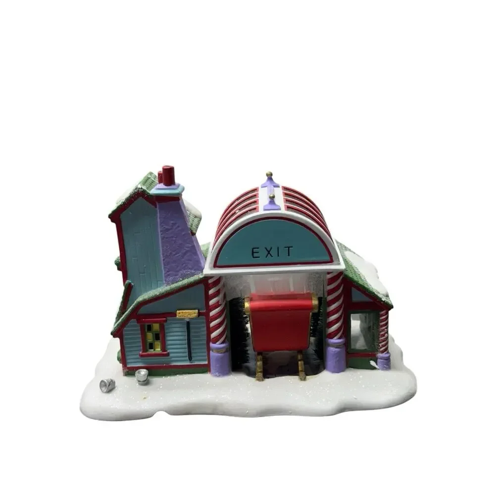 Dept 56 North Pole Series”Beard Bros Sleigh Wash” 56740 Retired 2001 Excellent